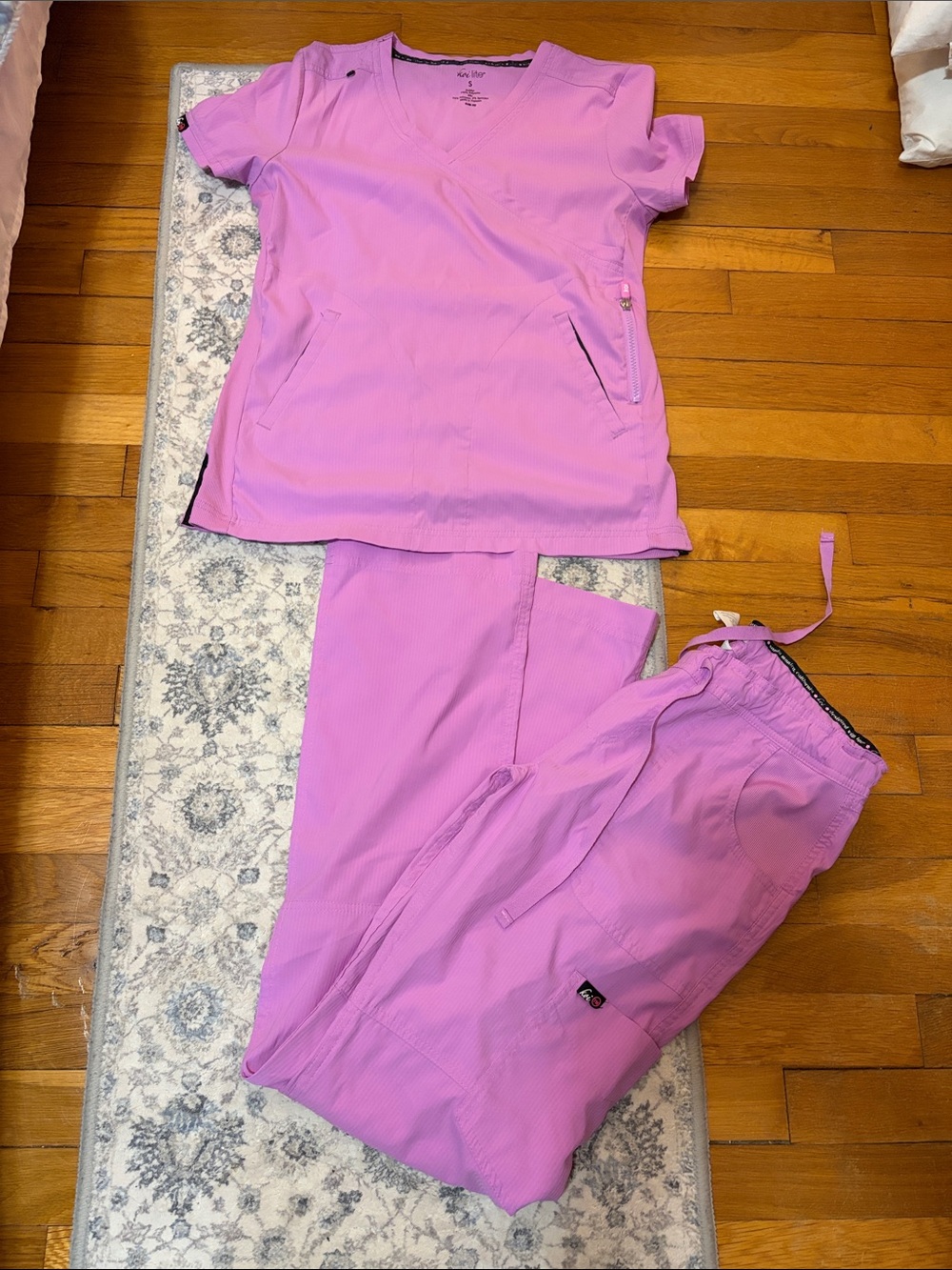Koi Lite Pink Scrub Set